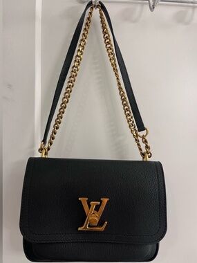 Louis Vuitton Lockme Chain Bag Black